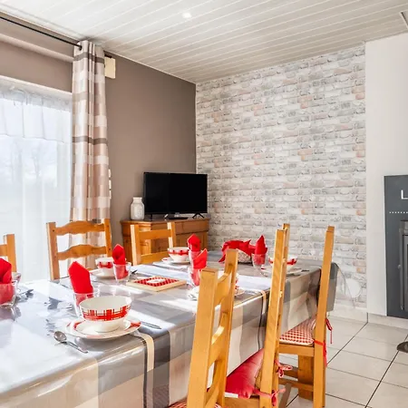 Augustine Aux Charmes D'antan *