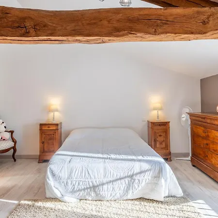 Augustine Aux Charmes D'antan بيت للعطل *