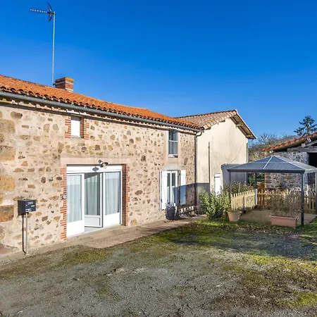 Augustine Aux Charmes D'antan بيت للعطل *