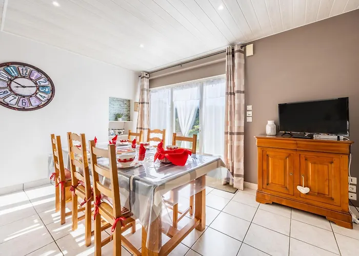 Augustine Aux Charmes D'antan *